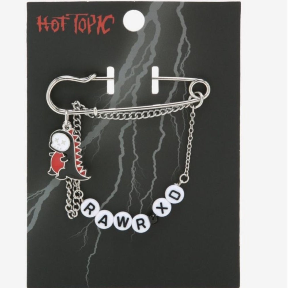 Rawr XD Chain Enamel Pin‎ Hot Topic Emo